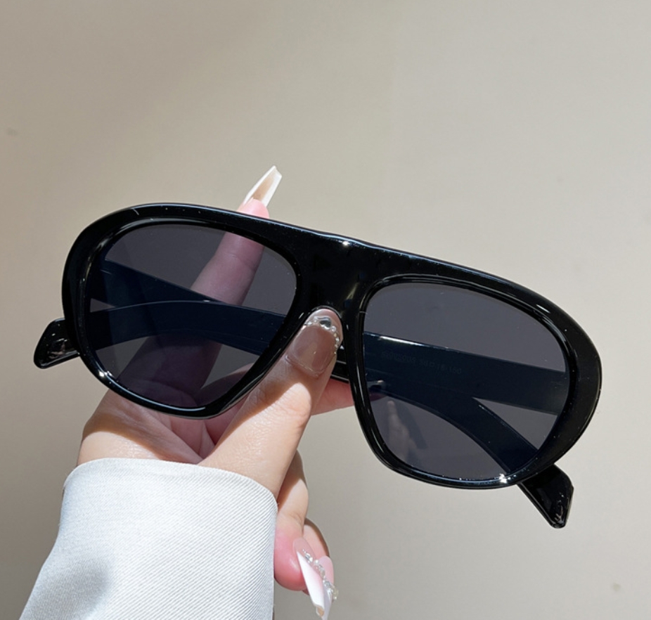 Nuovi Occhiali da Sole Oversiz - Luxury Lifestyle Products recensione e prezzo
